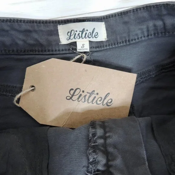 Listicle Grey Mini Skirt - Picture 2 of 4